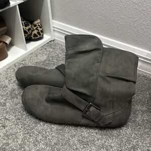 Hot Cakes Charcoal Ankle Booties
